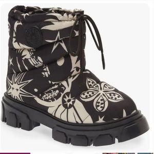 Farm Rio Cerrado Sky Boots. New! Size 9.